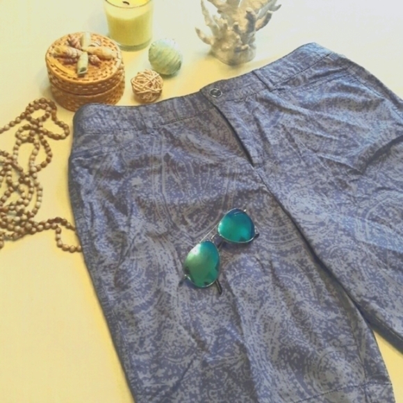 𝅺INTRO. LOVE THE FIT Women's Paisley Print Shorts, 16 - Picture 4 of 4